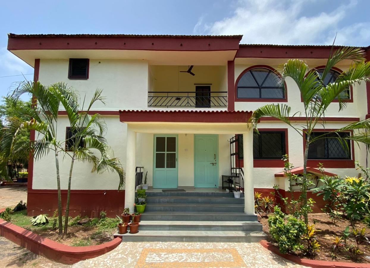 The Green Door Villa Close To Zalor Beach Varca Buitenkant foto